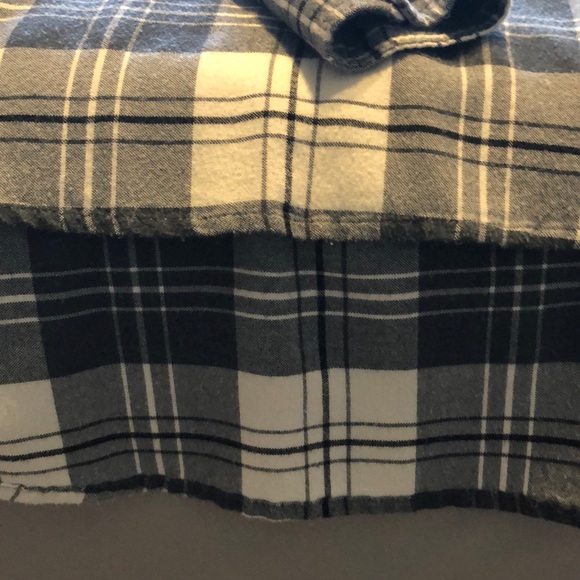 Flowy Plaid Shirt - Picture 4 of 4